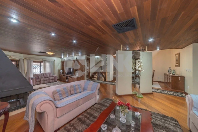 Imagem Casa com 4 Quartos à Venda, 351 m² em Petrópolis - Porto Alegre