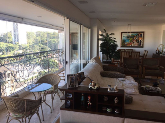 Imagem Apartamento com 3 Quartos à Venda, 185 m² em Santo Amaro - São Paulo Imagem Apartamento com 3 Quartos à Venda, 185 m² em Santo Amaro - São Paulo