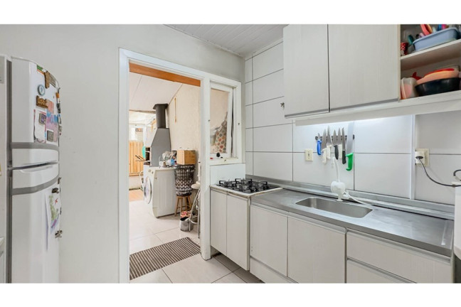 Imagem Casa com 2 Quartos à Venda, em Restinga - Porto Alegre Imagem Casa com 2 Quartos à Venda, em Restinga - Porto Alegre
