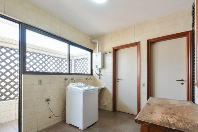Imóvel com 4 Quartos à Venda, 246 m² em Pinheiros - São Paulo