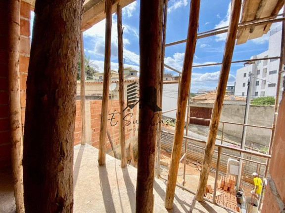 Imagem Casa com 3 Quartos à Venda, 200 m² em Cabral - Contagem Imagem Casa com 3 Quartos à Venda, 200 m² em Cabral - Contagem
