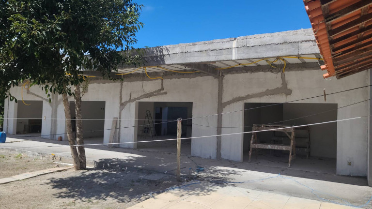 Imagem Casa de Condomínio com 4 Quartos à Venda, 4.000 m² em Portão - Lauro De Freitas