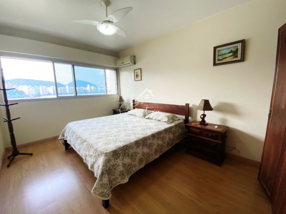 Imagem Apartamento com 4 Quartos à Venda, 160 m² em Jardim Astúrias - Guarujá