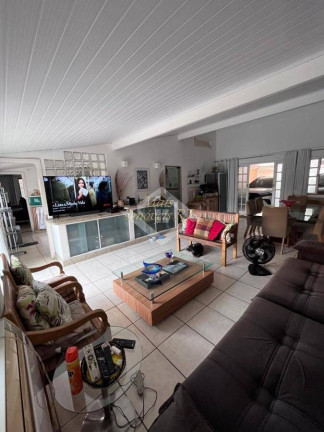 Imagem Casa com 5 Quartos à Venda, 310 m² em Itaipu - Niterói Imagem Casa com 5 Quartos à Venda, 310 m² em Itaipu - Niterói