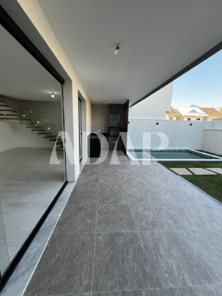 Imagem Casa com 4 Quartos à Venda, 247 m² em Vargem Pequena - Rio De Janeiro