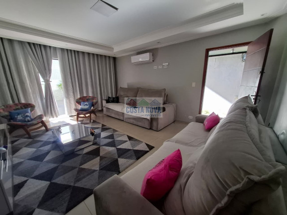 Imagem Casa com 5 Quartos à Venda, 200 m² Imagem Casa com 5 Quartos à Venda, 200 m²