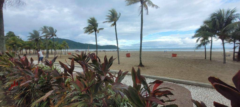 Imagem Kitnet com 1 Quarto à Venda, 35 m² em Boqueirão - Praia Grande Imagem Kitnet com 1 Quarto à Venda, 35 m² em Boqueirão - Praia Grande