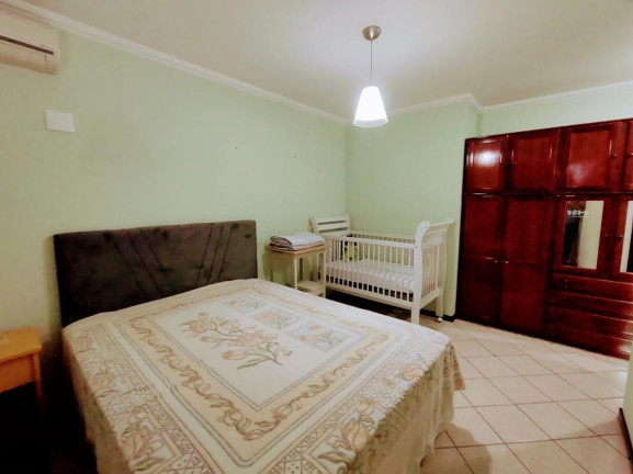 Imagem Casa com 5 Quartos à Venda, 411 m² em Floresta - Joinville