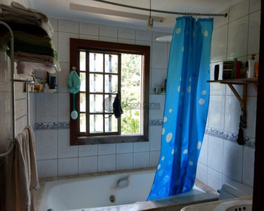 Imagem Casa com 4 Quartos à Venda, 202 m² em Itaipú - Niterói Imagem Casa com 4 Quartos à Venda, 202 m² em Itaipú - Niterói