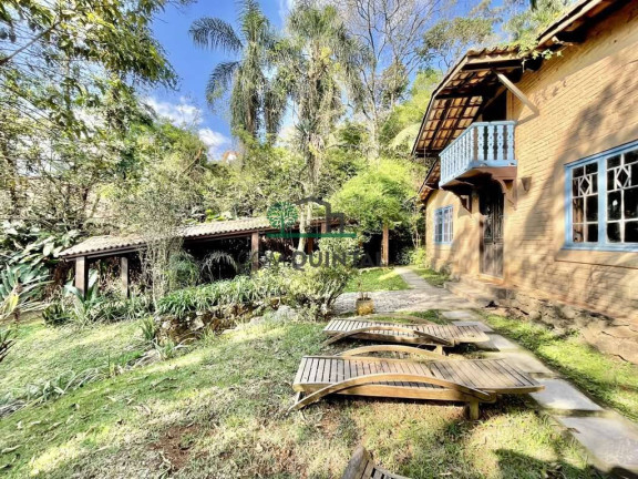 Imagem Casa com 3 Quartos à Venda, 440 m² em Moinho Velho - Embu Das Artes
