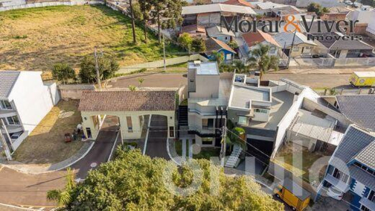 Imagem Casa com 3 Quartos à Venda, 167 m² em Pinheirinho - Curitiba Imagem Casa com 3 Quartos à Venda, 167 m² em Pinheirinho - Curitiba