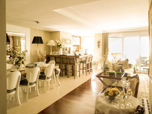 Imagem Apartamento com 3 Quartos à Venda, 188 m² em Centro - Gramado Imagem Apartamento com 3 Quartos à Venda, 188 m² em Centro - Gramado