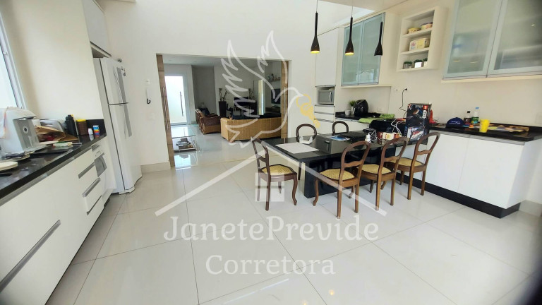 Imagem Casa de Condomínio com 2 Quartos à Venda, 266 m² em Alphaville - Barueri Imagem Casa de Condomínio com 2 Quartos à Venda, 266 m² em Alphaville - Barueri