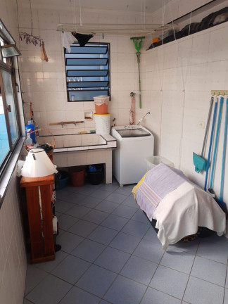 Imagem Casa com 3 Quartos à Venda, 350 m² em Campo Grande - Santos Imagem Casa com 3 Quartos à Venda, 350 m² em Campo Grande - Santos