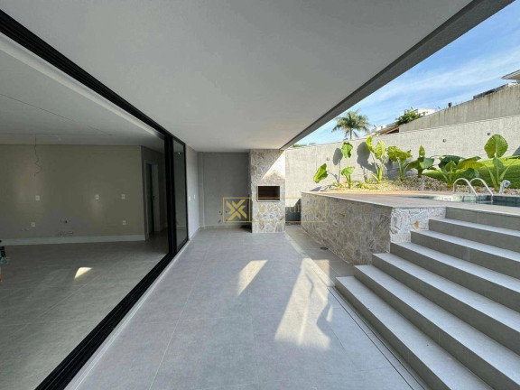 Imagem Casa com 4 Quartos à Venda, 339 m² em Cidade Universitária Pedra Branca - Palhoça Imagem Casa com 4 Quartos à Venda, 339 m² em Cidade Universitária Pedra Branca - Palhoça