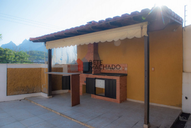 Imagem Casa com 4 Quartos à Venda, 135 m² em Araras - Teresópolis