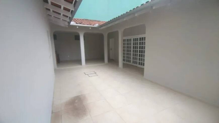 Imagem Casa com 3 Quartos para Alugar, 120 m² em Centro - Balneário Camboriú