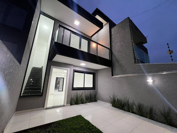 Sobrado com 3 Quartos à Venda, 106 m² em Balneário Junara - Matinhos