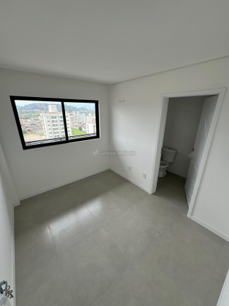 Imagem Apartamento com 2 Quartos para Alugar, 85 m² em Centro - Camboriú