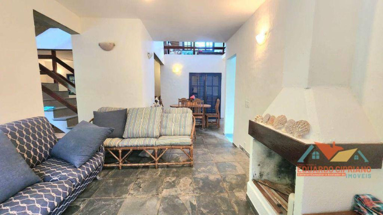 Imagem Casa com 3 Quartos à Venda, 216 m² em Massaguaçu - Caraguatatuba