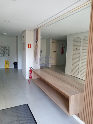 Imagem Imóvel com 2 Quartos à Venda, 45 m² em Cristal - Porto Alegre Imagem Imóvel com 2 Quartos à Venda, 45 m² em Cristal - Porto Alegre