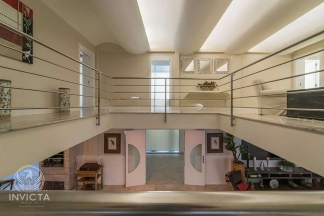 Imagem Casa com 4 Quartos à Venda, 447 m² em Praia Do Estaleiro - Balneário Camboriú Imagem Casa com 4 Quartos à Venda, 447 m² em Praia Do Estaleiro - Balneário Camboriú