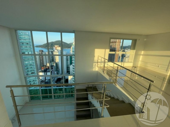 Imagem Cobertura com 3 Quartos à Venda, 330 m² em Centro - Balneário Camboriú Imagem Cobertura com 3 Quartos à Venda, 330 m² em Centro - Balneário Camboriú