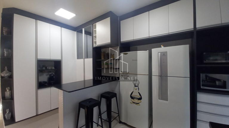Imagem Casa com 3 Quartos à Venda, 210 m² em Alphaville - Santana De Parnaíba Imagem Casa com 3 Quartos à Venda, 210 m² em Alphaville - Santana De Parnaíba