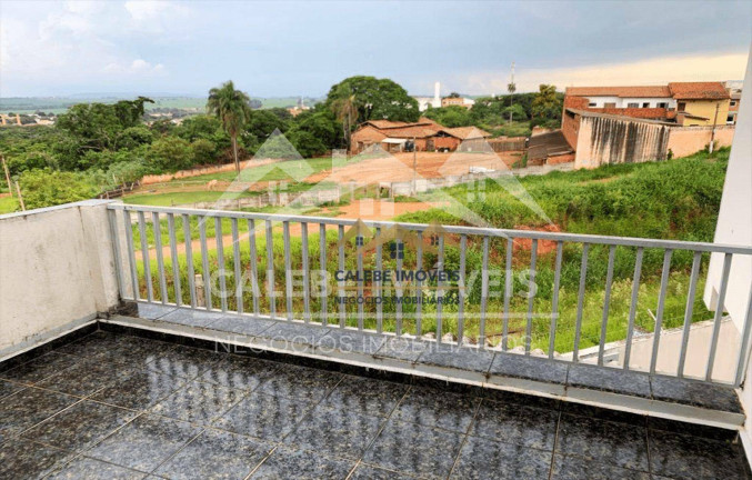 Imagem Sobrado com 4 Quartos à Venda, 310 m² em Centro - Tatuí Imagem Sobrado com 4 Quartos à Venda, 310 m² em Centro - Tatuí