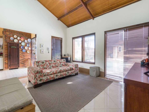 Imagem Casa com 4 Quartos à Venda, 360 m² em Três Barras - Contagem Imagem Casa com 4 Quartos à Venda, 360 m² em Três Barras - Contagem
