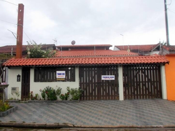 Imagem Casa com 4 Quartos à Venda, 350 m² em Maria Helena Novaes - Peruíbe Imagem Casa com 4 Quartos à Venda, 350 m² em Maria Helena Novaes - Peruíbe