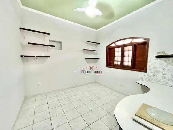 Imagem Casa com 6 Quartos à Venda, 175 m² em Canto Do Forte - Praia Grande Imagem Casa com 6 Quartos à Venda, 175 m² em Canto Do Forte - Praia Grande