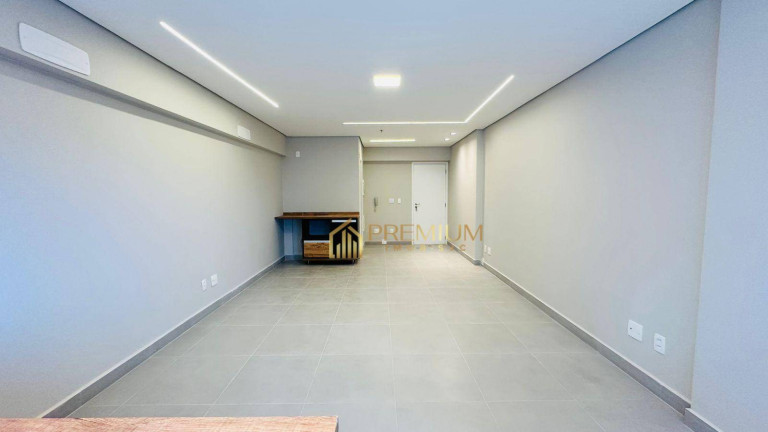 Sala Comercial à Venda ou Locação, 35 m² em Jardim Aquarius - São José Dos Campos
