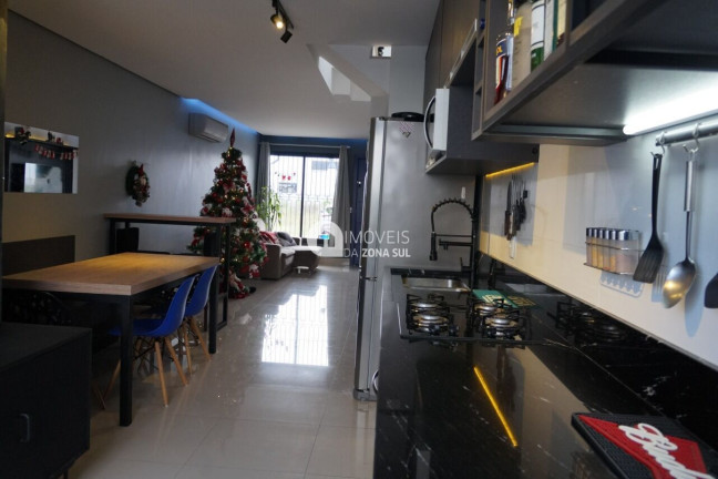 Imagem Casa com 2 Quartos à Venda, 90 m² Imagem Casa com 2 Quartos à Venda, 90 m²