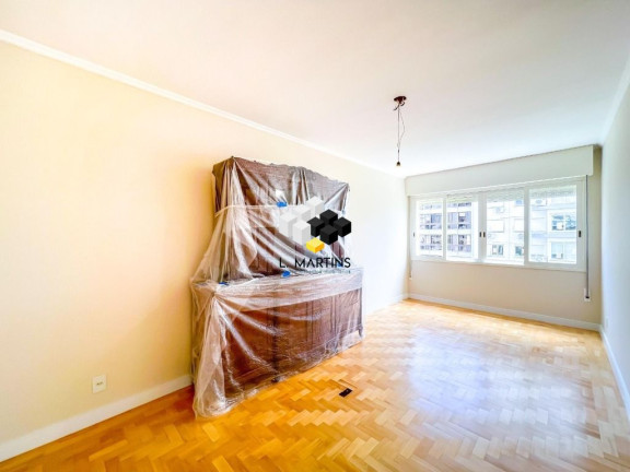 Imagem Apartamento com 4 Quartos à Venda, 226 m² em Moinhos De Vento - Porto Alegre Imagem Apartamento com 4 Quartos à Venda, 226 m² em Moinhos De Vento - Porto Alegre