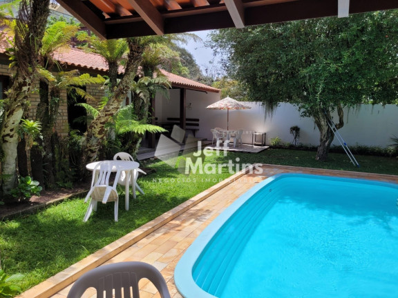 Imagem Casa com 3 Quartos à Venda, 218 m² em Campeche - Florianópolis Imagem Casa com 3 Quartos à Venda, 218 m² em Campeche - Florianópolis