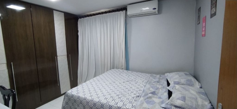 Imagem Imóvel com 3 Quartos à Venda, 300 m² em Vila Pioneira Imagem Imóvel com 3 Quartos à Venda, 300 m² em Vila Pioneira