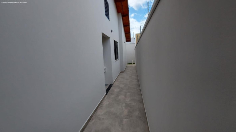 Imagem Casa com 3 Quartos à Venda, 130 m² em Balneário Oásis - Peruíbe