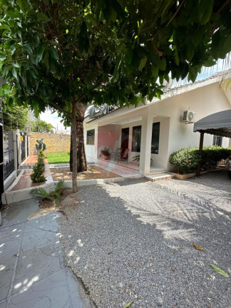Imagem Casa com 3 Quartos à Venda, 450 m² em Village - Sorriso Imagem Casa com 3 Quartos à Venda, 450 m² em Village - Sorriso