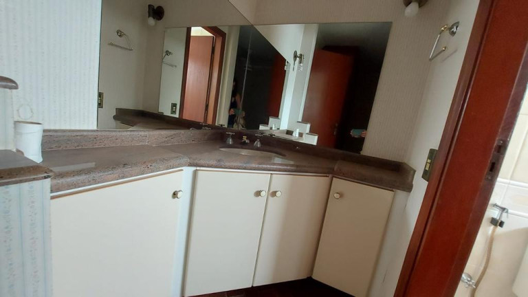 Imagem Apartamento com 3 Quartos à Venda, 238 m² em Jardim Flamboyant - Campinas Imagem Apartamento com 3 Quartos à Venda, 238 m² em Jardim Flamboyant - Campinas