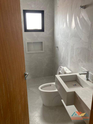 Imagem Sobrado com 4 Quartos à Venda, 180 m² em Balneário Copacabana - Caraguatatuba