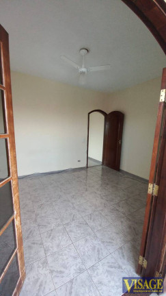Imagem Sobrado com 2 Quartos à Venda,  em Jd. St. Marina - Jacareí