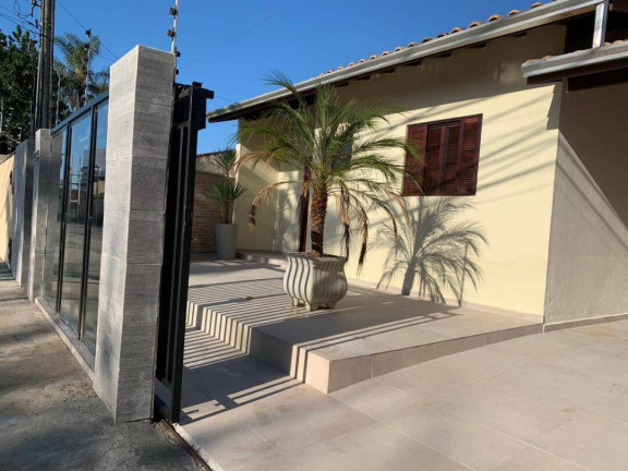 Imagem Casa com 3 Quartos à Venda, 180 m² em Martim De Sá - Caraguatatuba