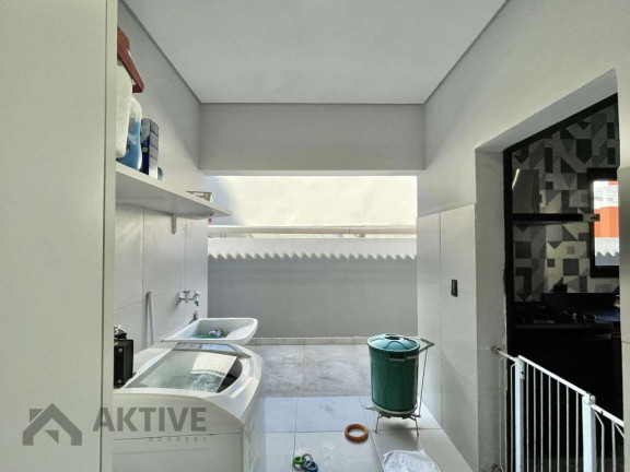 Imagem Casa de Condomínio com 3 Quartos à Venda, 321 m² em Granja Viana - Cotia Imagem Casa de Condomínio com 3 Quartos à Venda, 321 m² em Granja Viana - Cotia