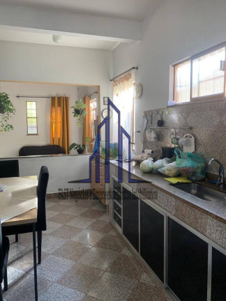 Imagem Casa com 7 Quartos à Venda, 261 m² em Ampliação - Itaboraí