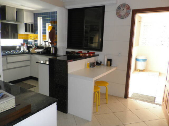 Imagem Casa com 4 Quartos à Venda, 256 m² em Santinho - Florianópolis