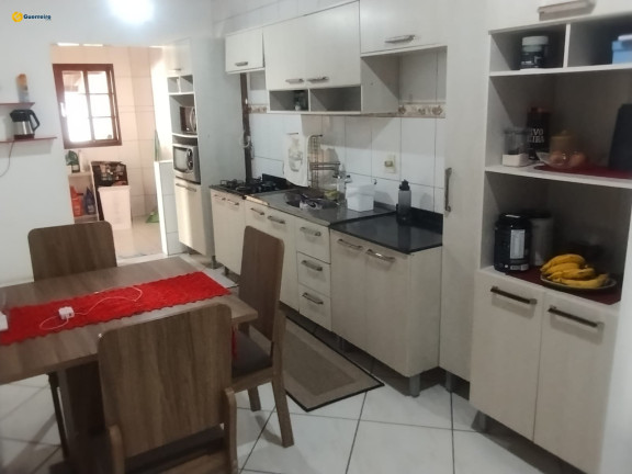 Imagem Casa com 2 Quartos à Venda, 360 m² em Carianos - Florianópolis Imagem Casa com 2 Quartos à Venda, 360 m² em Carianos - Florianópolis