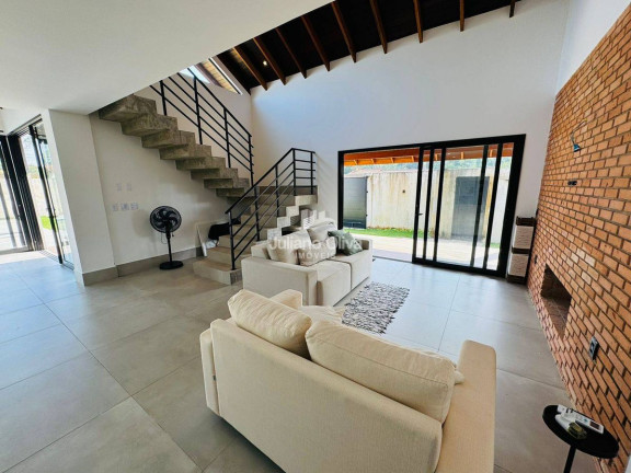 Imagem Casa com 3 Quartos à Venda, 147 m² em Mariluz - Itapoá
