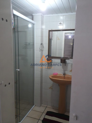 Imagem Casa com 7 Quartos à Venda, 198 m² em Centro - Balneário Piçarras Imagem Casa com 7 Quartos à Venda, 198 m² em Centro - Balneário Piçarras