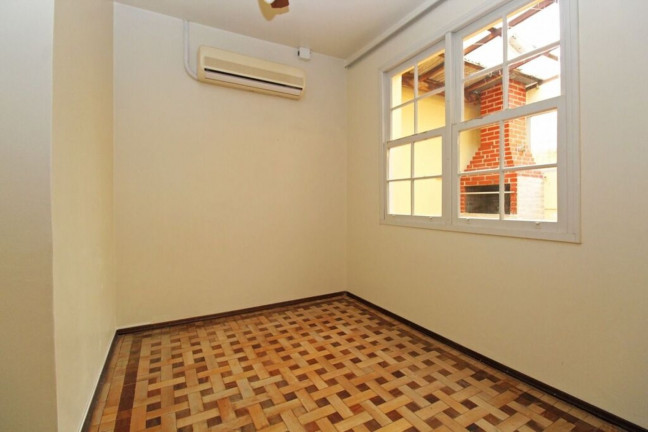 Imagem Imóvel com 3 Quartos à Venda, 86 m² em Vila Ipiranga - Porto Alegre Imagem Imóvel com 3 Quartos à Venda, 86 m² em Vila Ipiranga - Porto Alegre